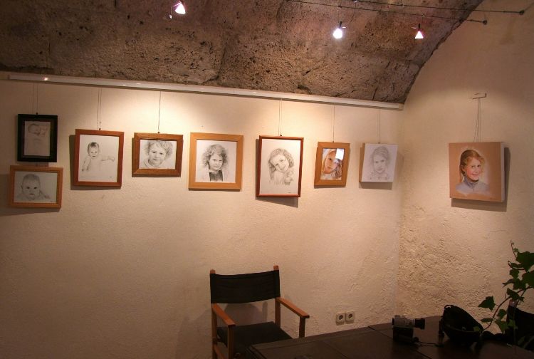 Exposició Retrats d'Ariadna a Capellades
